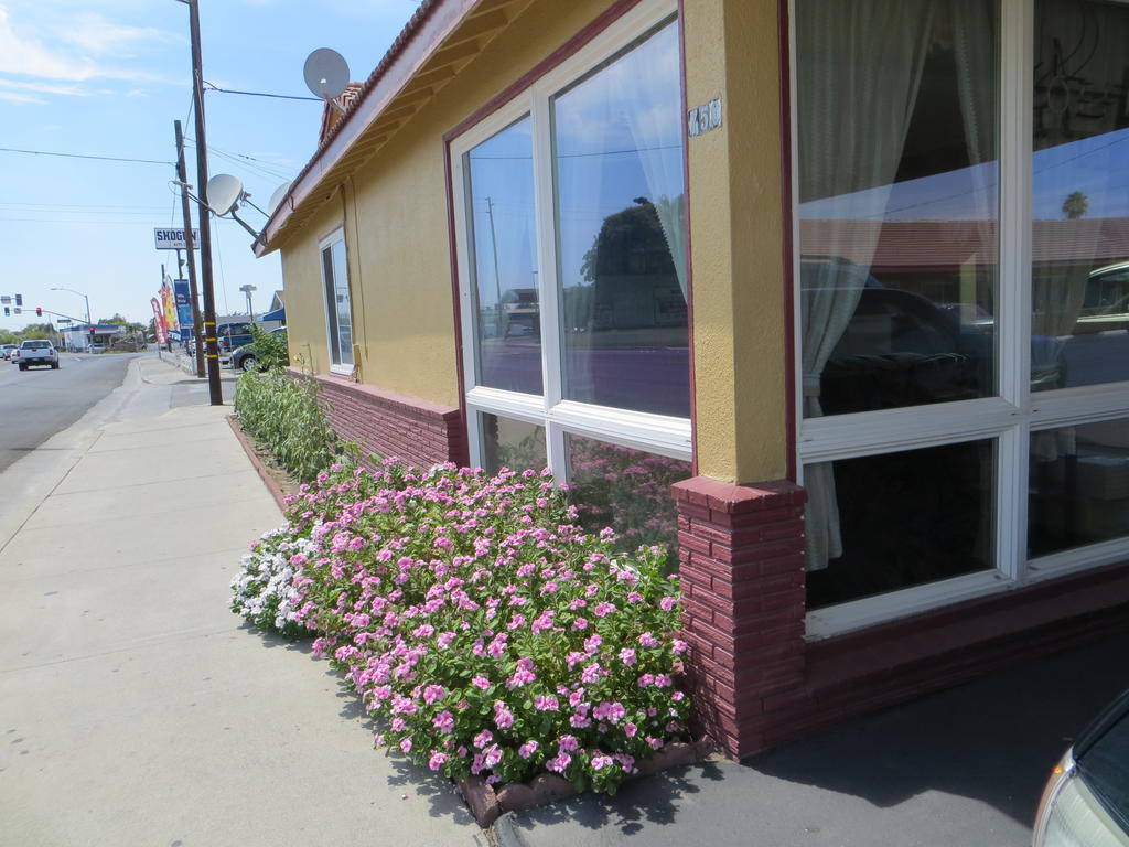Travel Haven Motel Ханфорд Екстериор снимка